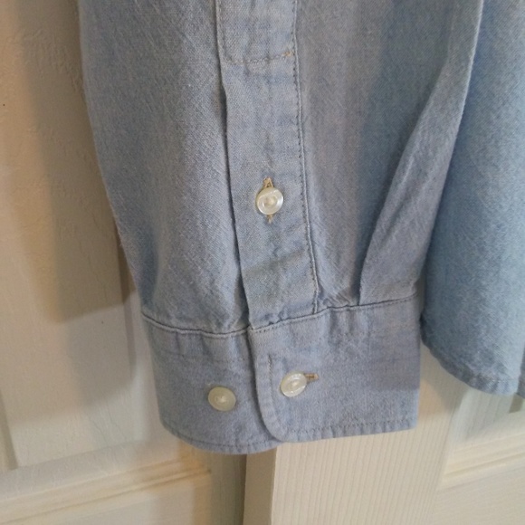 Ralph Lauren Chaps Chambray Button Up Shirt - Picture 4 of 4